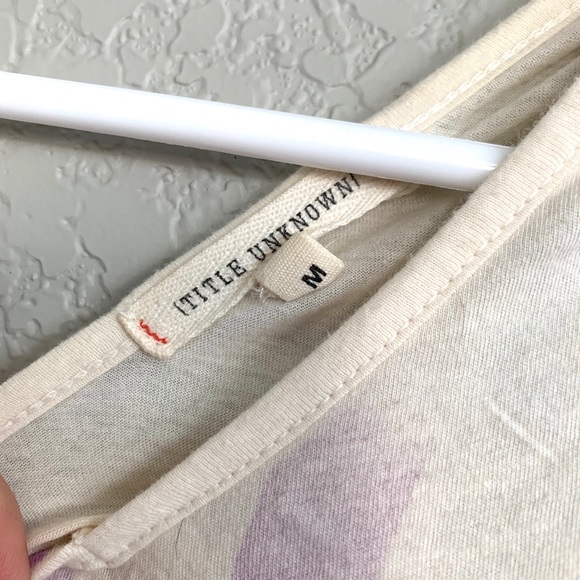 Medium Title Unknown tank top - Picture 3 of 3